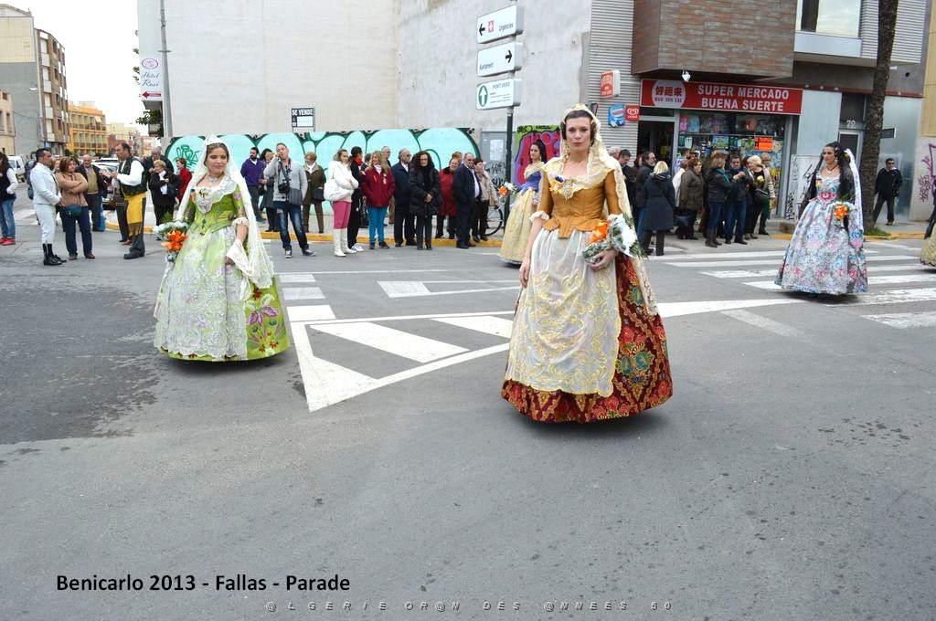 50- Parade 150.JPG